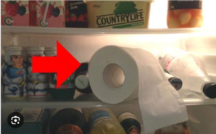 Đặt cuộn giấy vệ sinh vào tủ lạnh, bạn sẽ bất ngờ với 2 công dụng tuyệt vời này