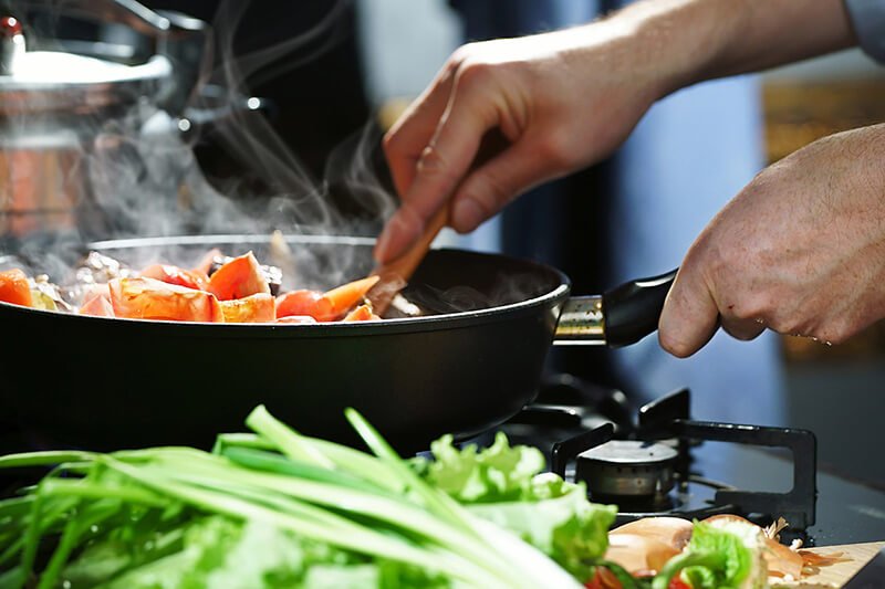 Nghiên cứu của Mỹ phát hiện dùng loại bếp này dễ UT hơn hít khói thuốc, cả triệu người Việt vẫn dùng nấu ăn mỗi ngày