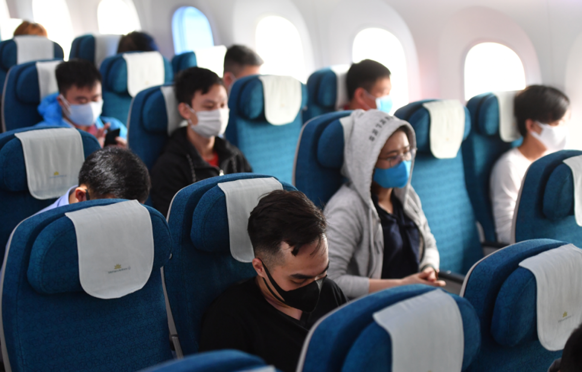 Đâu là chỗ ngồi an toàn nhất trên xe khách, máy bay?