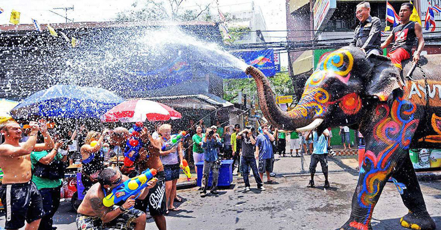 Hơn 100 người chết, gần 1.000 người bị thương trong dịp lễ hội Songkran của Thái Lan