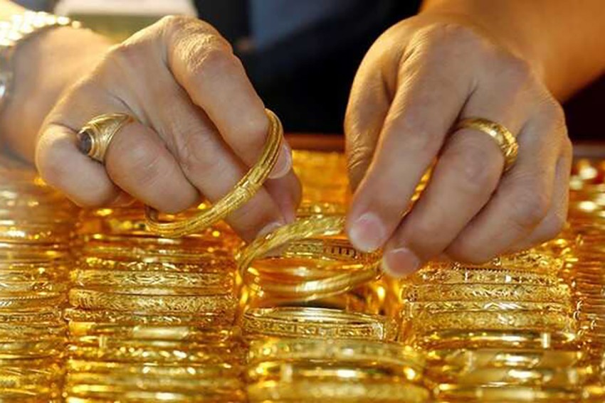 Giá vàng chiều nay (16-5): Vàng SJC neo cao, vàng nhẫn tăng mạnh