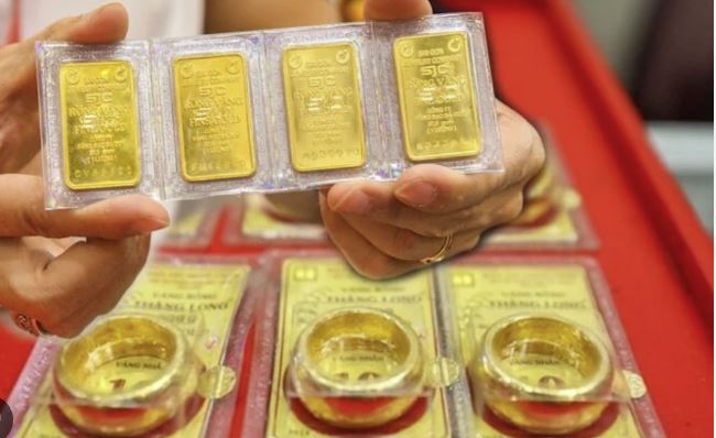 Giá vàng hôm nay (4-6): Vàng miếng rớt giá