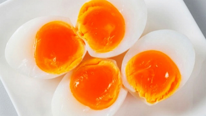 Bé 4 tuổi tuvong do ăn trứng, sai lầm từ cách chế biến tưởng chừng vô hại