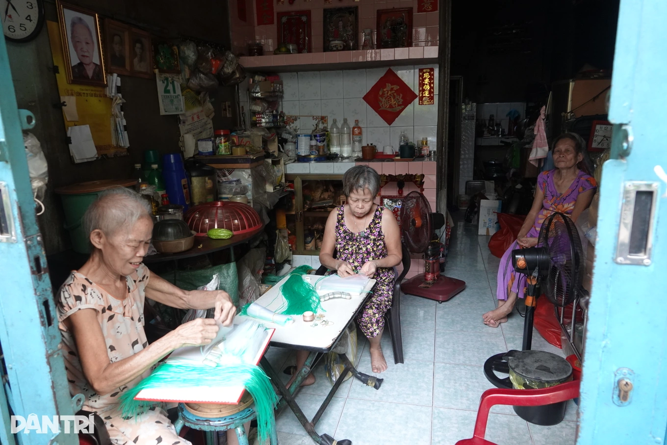 Sợ khổ, 6 chị em gái quyết không lấy chồng, ở vậy nuôi nhau