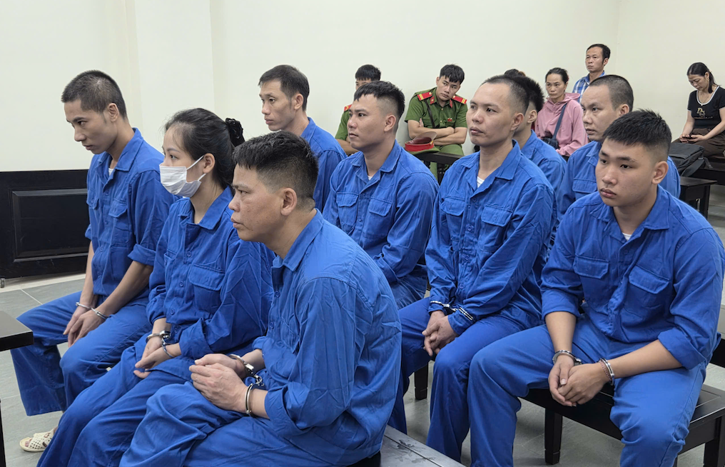 Lời khai của người bố thuê côn đồ đ: ánh gãy chân, tạt axit bạn gái của con trai