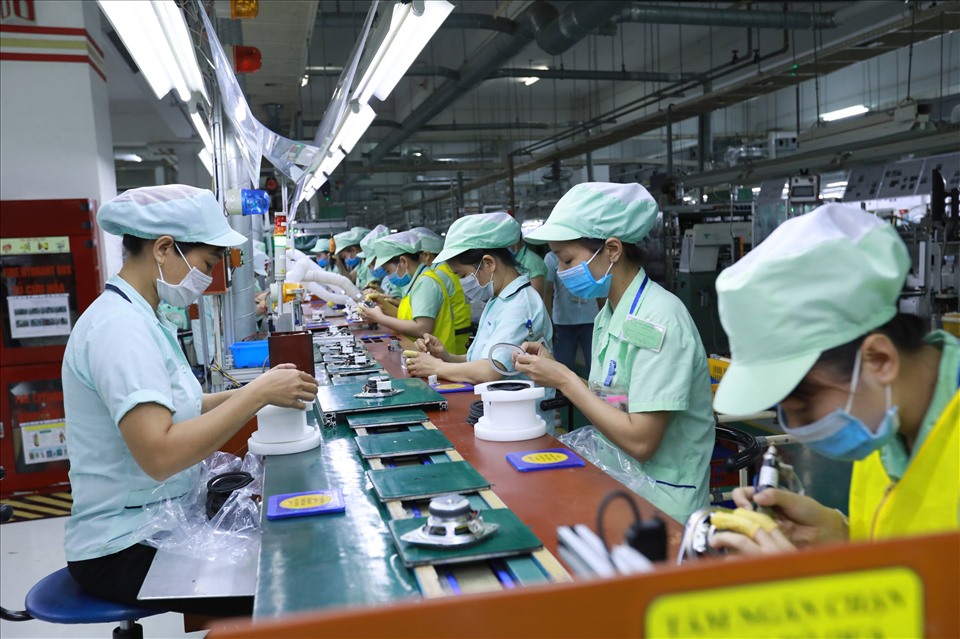 Tin vui: Người lao động tại khu vực này sắp được tăng lương tối thiểu thêm 900.000 đồng/tháng, hưởng lợi lớn