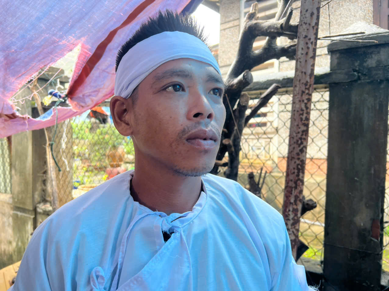 ‘Lũ rút rồi, nhưng tôi không còn mẹ’