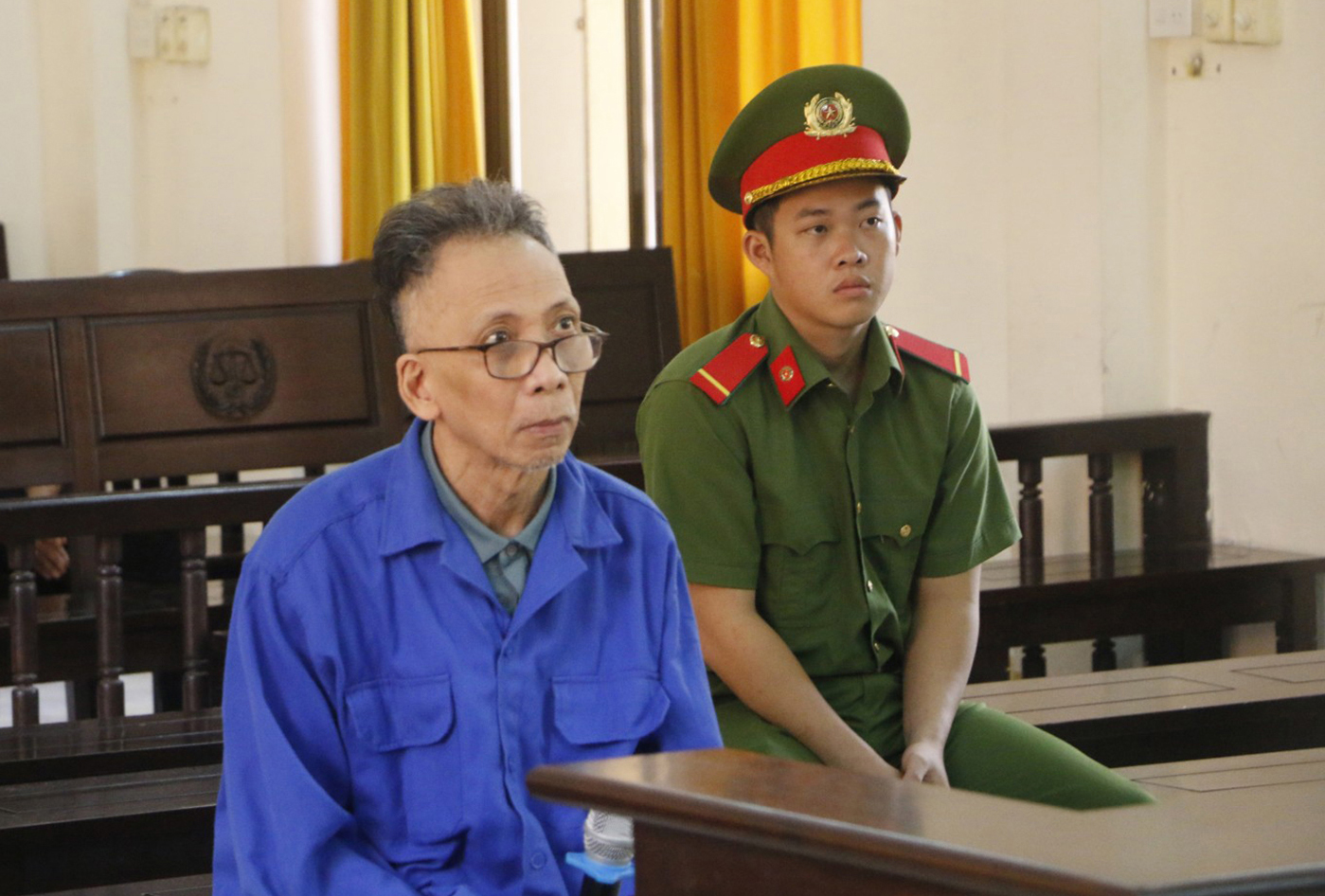 Giet vợ vì không còn lưu số điện thoại “chồng yêu”, người đàn ông lãnh 10 năm tù